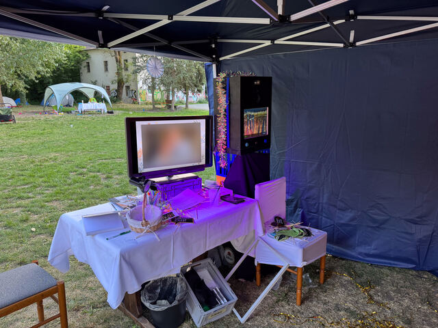 Fotobox mit Slideshow-Monitor, Hochzeit (2025)